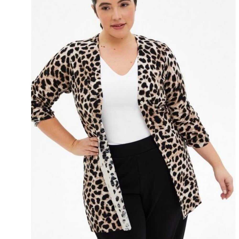 Torrid Cardigan Button Front Leopard Animal Print Sz 0 = Sz 12 Large